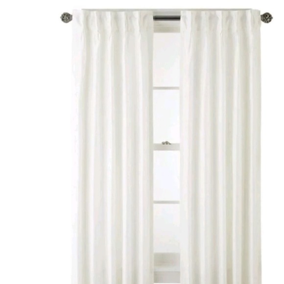 Pair package cream / white lined pinch pleat drapes / curtains - Picture 1 of 6